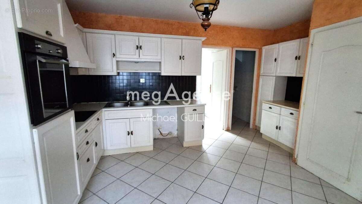 Maison familiale 123 m² avec garage – Varambon (01160) - photo 3