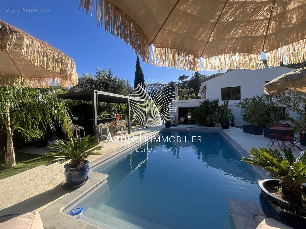 Maison à FREJUS