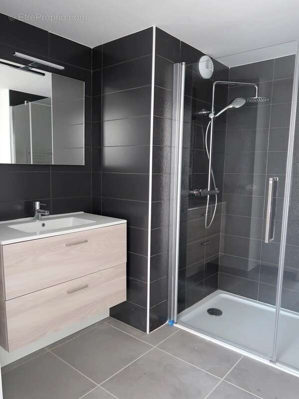 Appartement à SAINT-CYR-SUR-LOIRE