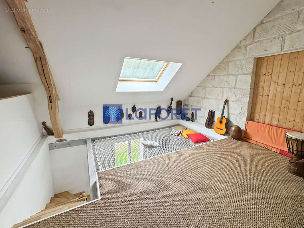 Maison à CHEILLE