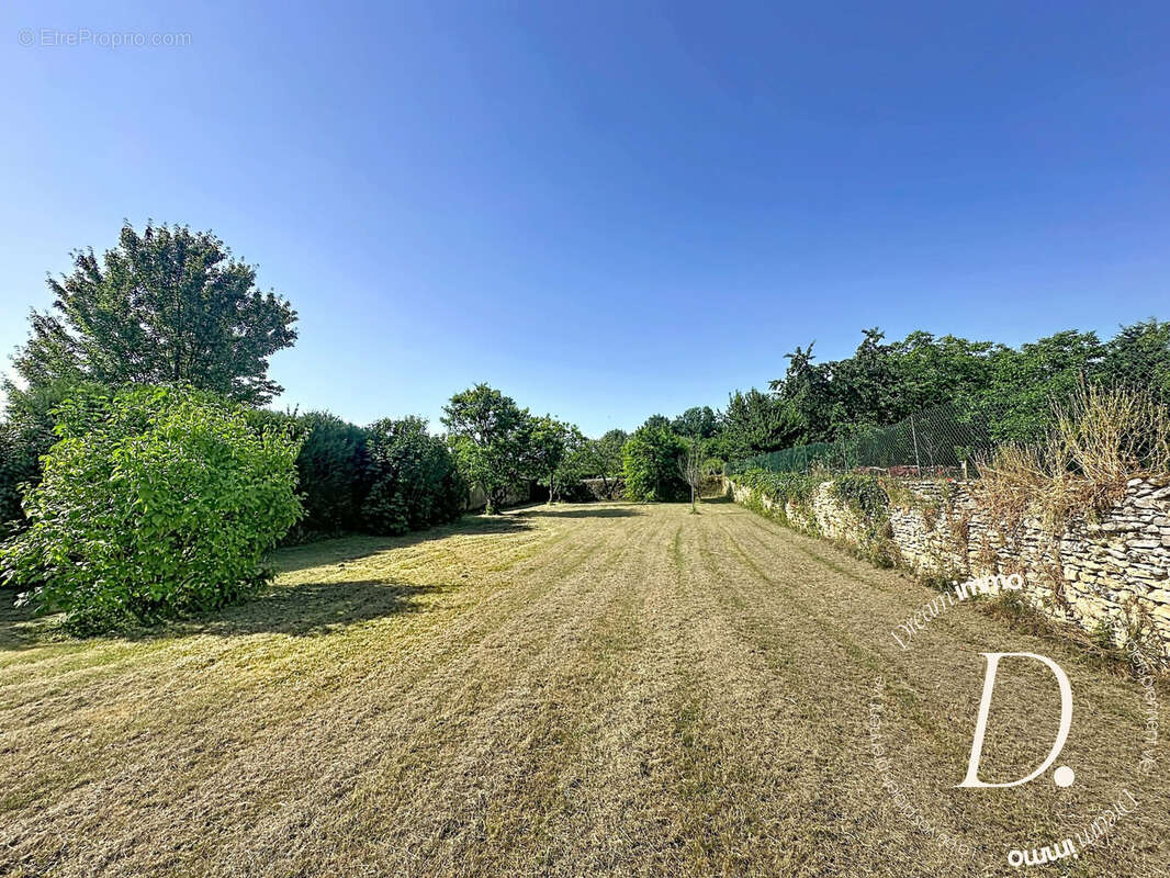 Beau terrain plat constructible - Maison à CIVIERES