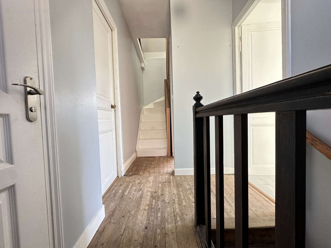 Maison à SAINT-MAUR-DES-FOSSES