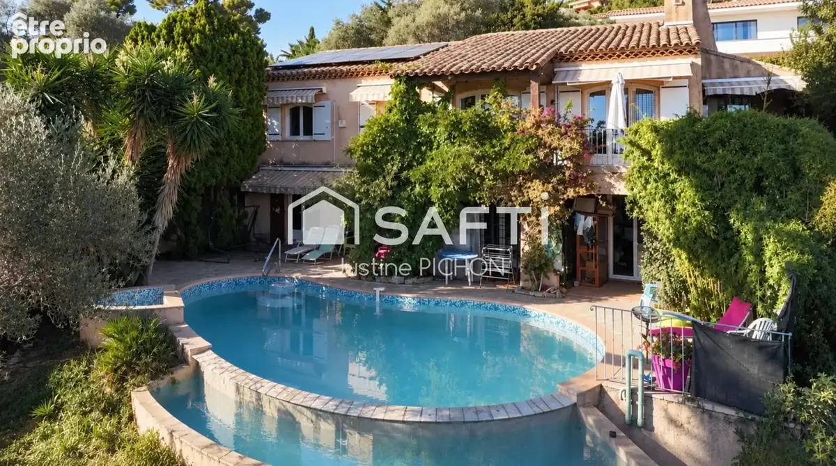 Photo 1 - Maison à CARQUEIRANNE