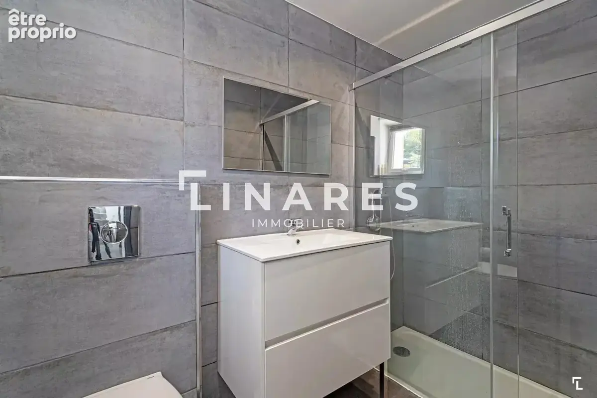 LA VERDOYANTE - Villa T5 de 180m² -  Piscine - Garage de 33m² - Terrain 1280m² - 13011 EOURES - photo 15