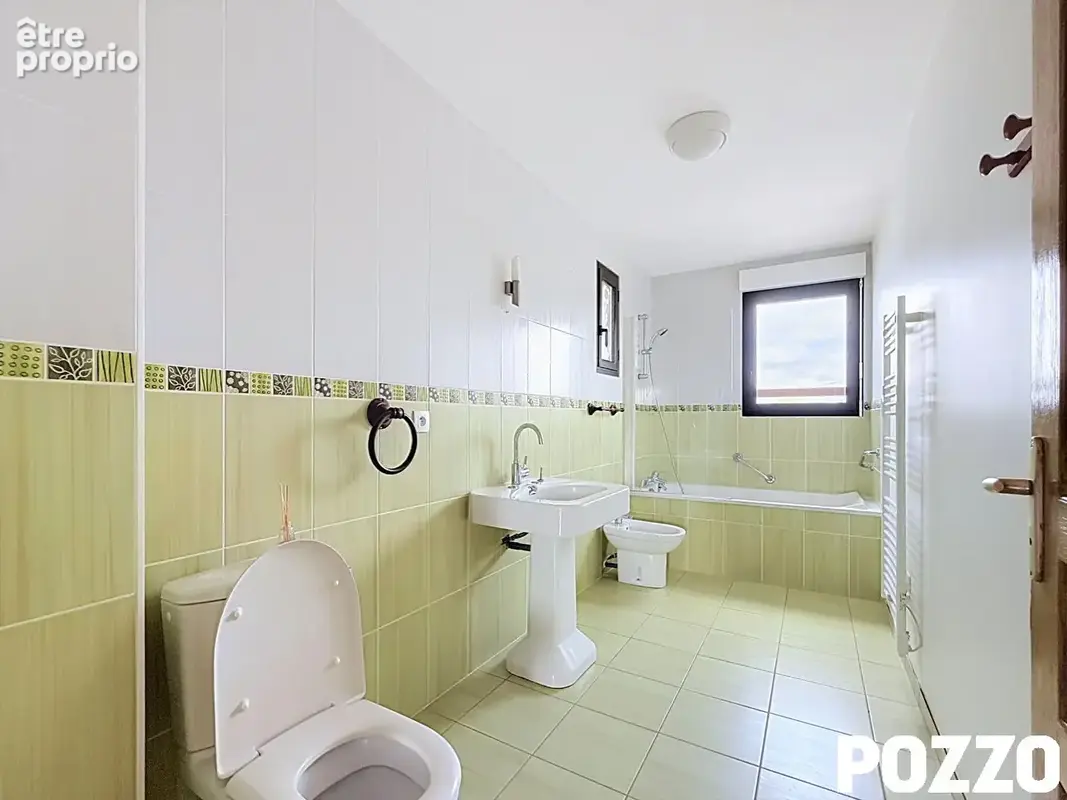 Maison F6 en vente à YQUELON - photo 15