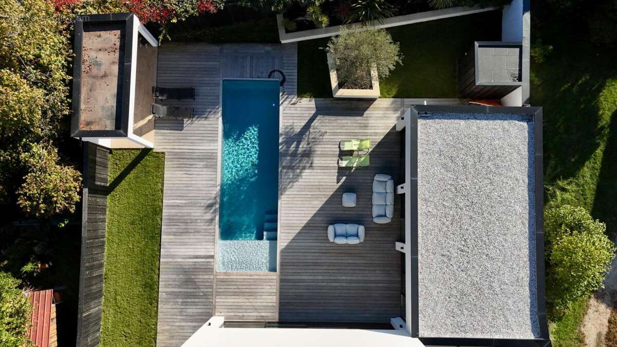 Maison à LE TAILLAN-MEDOC