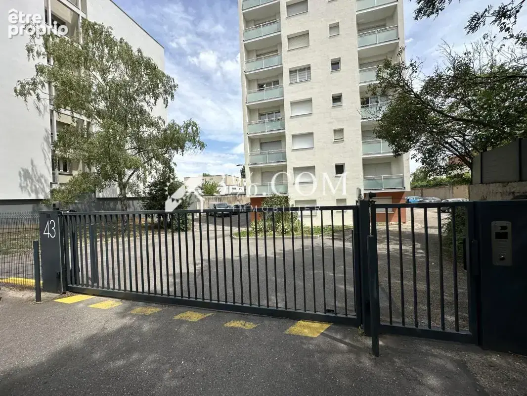 Appartement  48 m2 - une chambre - cave- garage fermé - nanc - photo 7