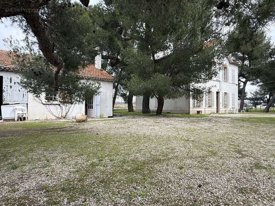 Maison à SAINT-VICTORET