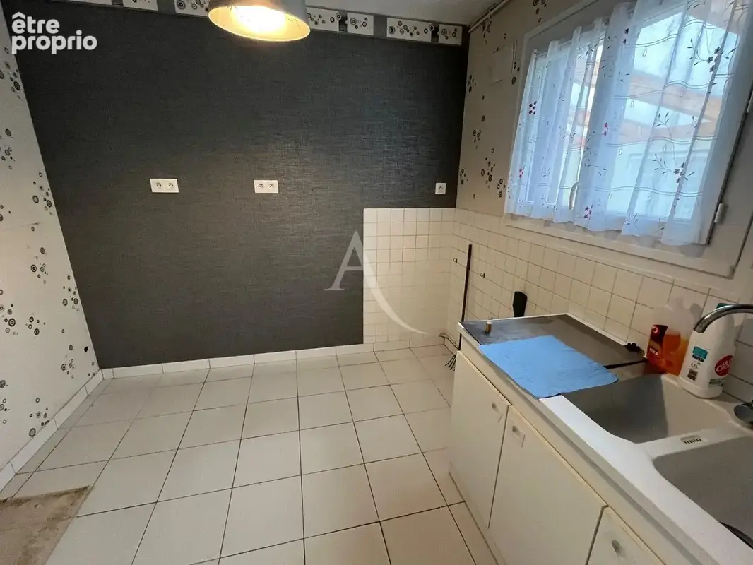 En vente - la guerche/ l aubois - maison plain pied 2 chambres - photo 5
