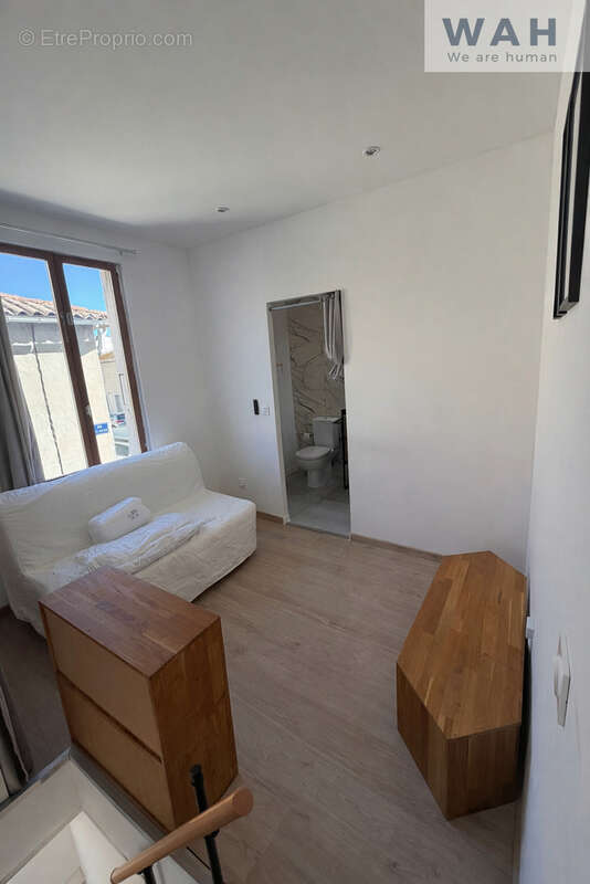 Appartement à SAINT-LAURENT-D'AIGOUZE