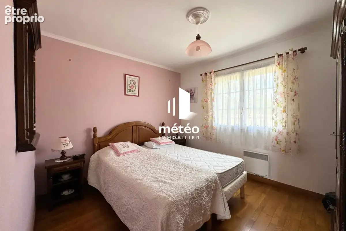 Maison des années 70 avec grand parc arboré, 4 chambres - photo 4
