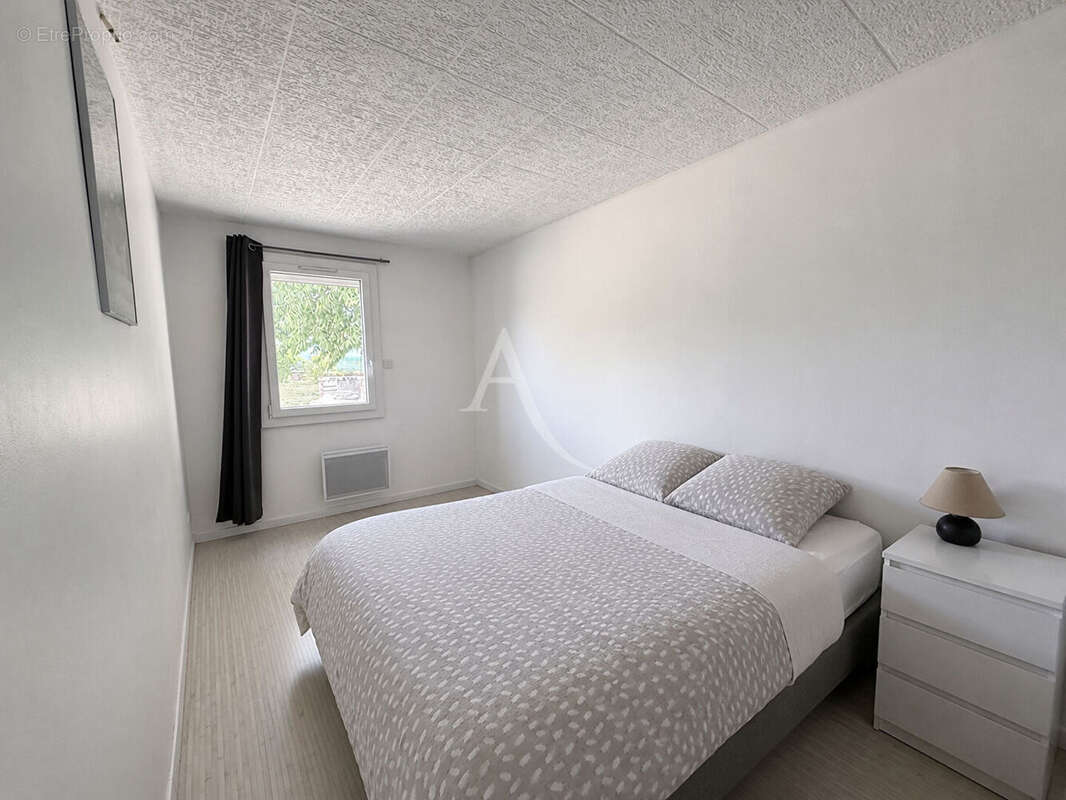 À vendre - maison spacieuse de 7 pièces à Oissery - photo 3