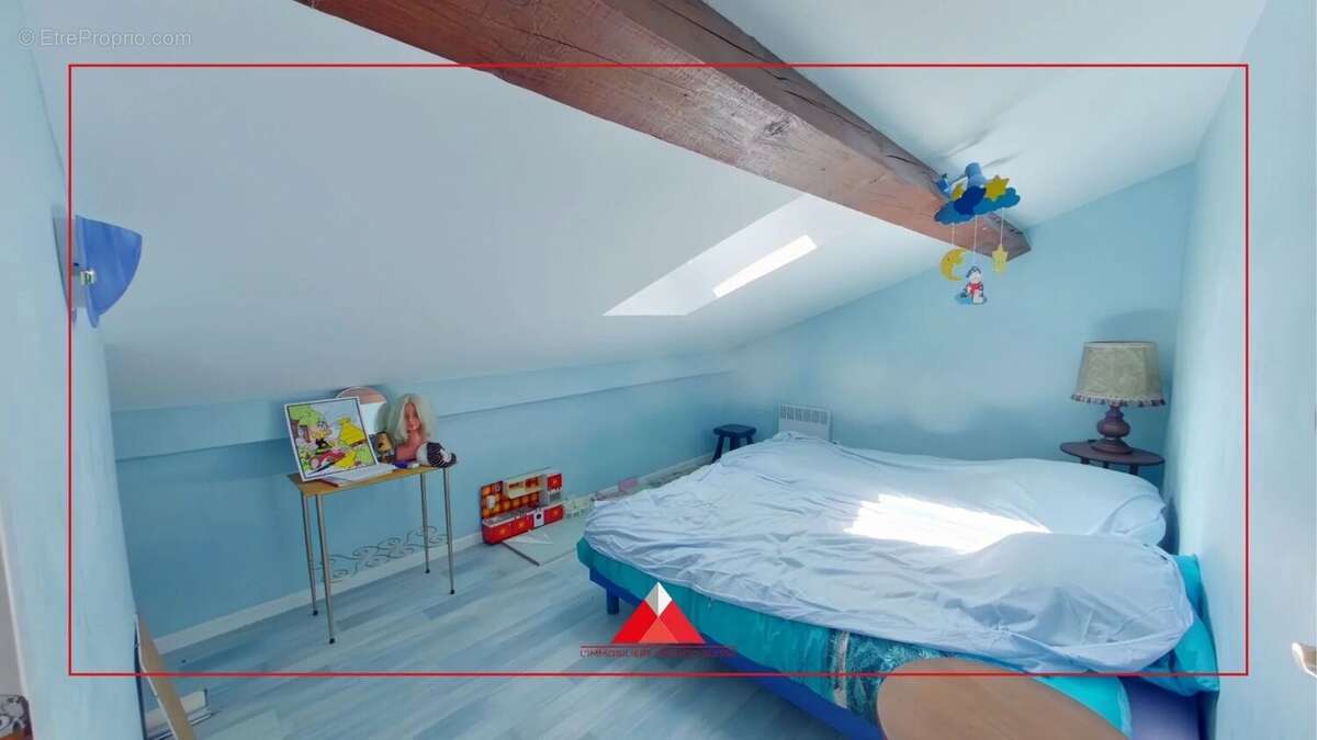 Maison de village avec garage et parcelle clôturée - photo 4