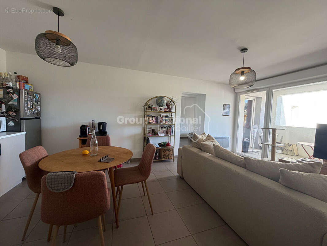 Appartement à CAVEIRAC