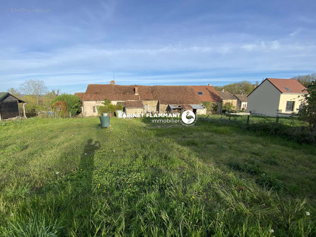 Maison à NAN-SOUS-THIL