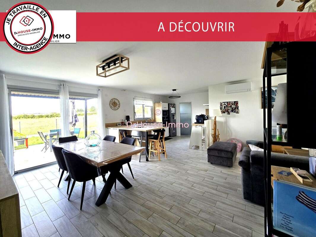 Maison à SAINTE-NEOMAYE