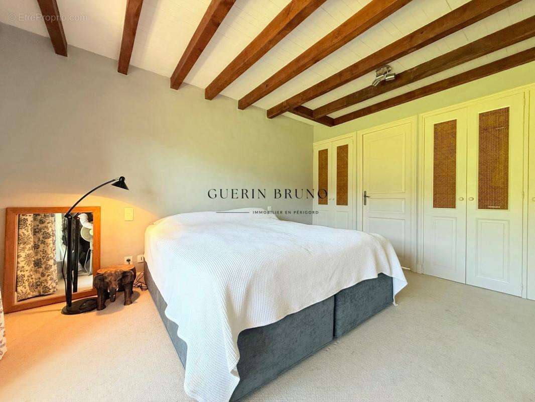 Maison à SAINT-FELIX-DE-BOURDEILLES