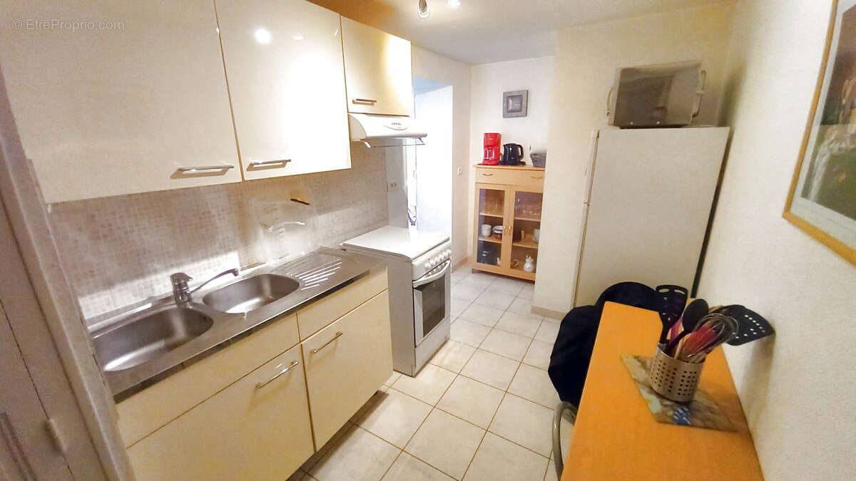 Appartement à LAMALOU-LES-BAINS