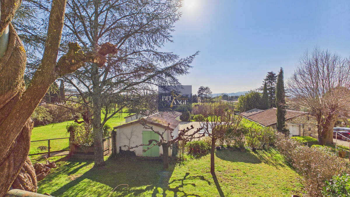 Maison à GROSPIERRES