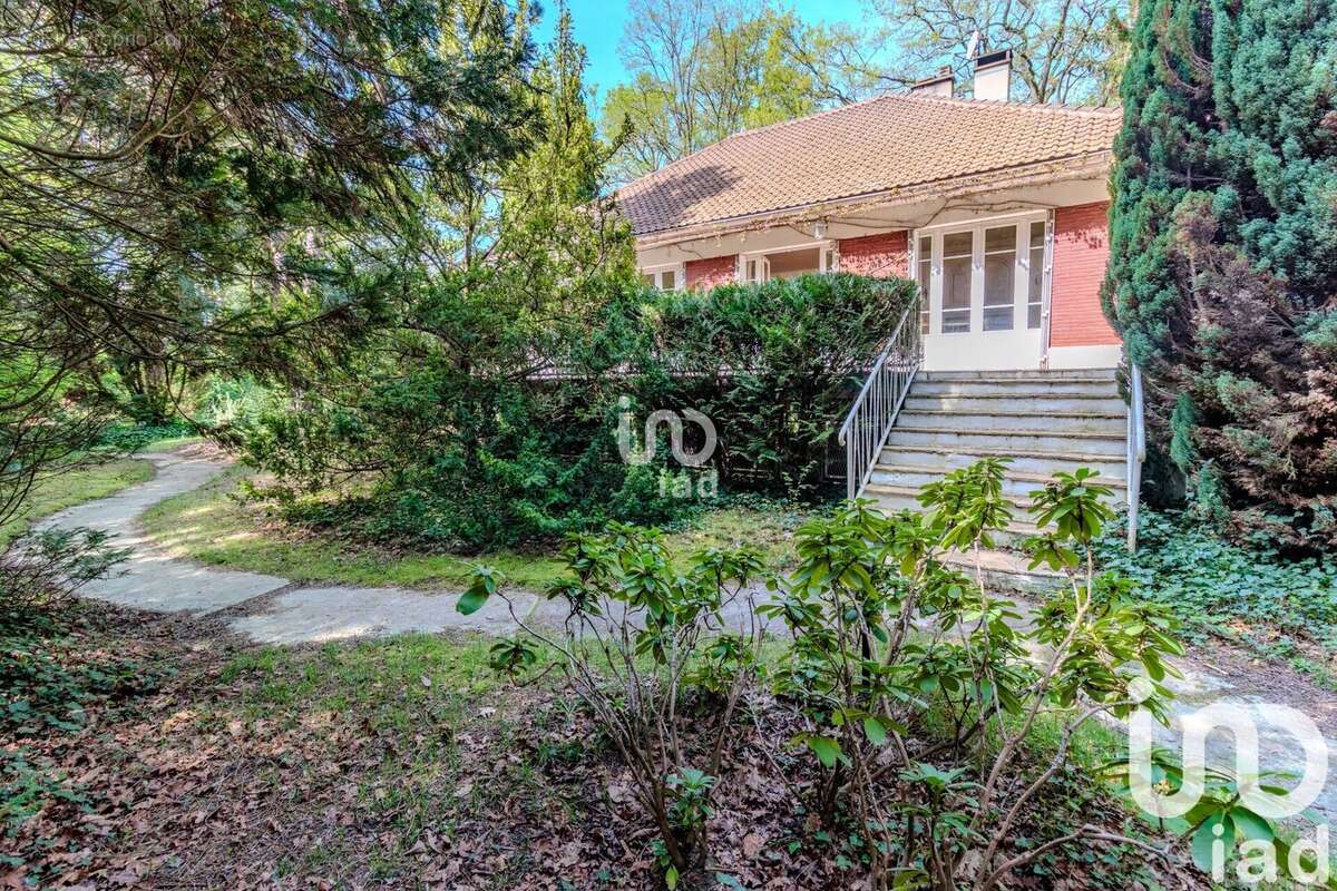 Photo 9 - Maison à LAMORLAYE