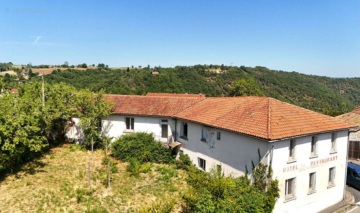 Immeuble de rapport - Asprieres  200 m2 - photo 2