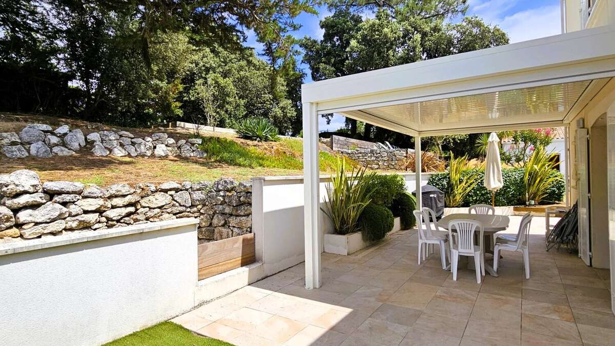 Maison à SAINT-GEORGES-DE-DIDONNE