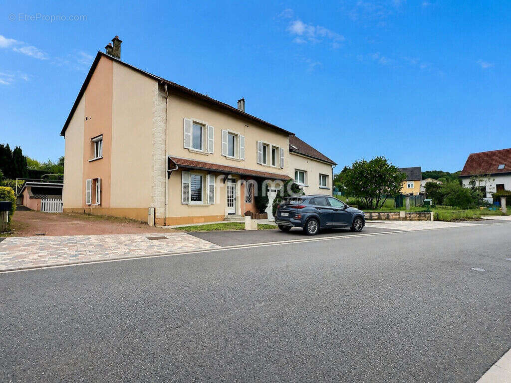 Maison 207 m2 avec logement indépendant en Rdc - photo 2