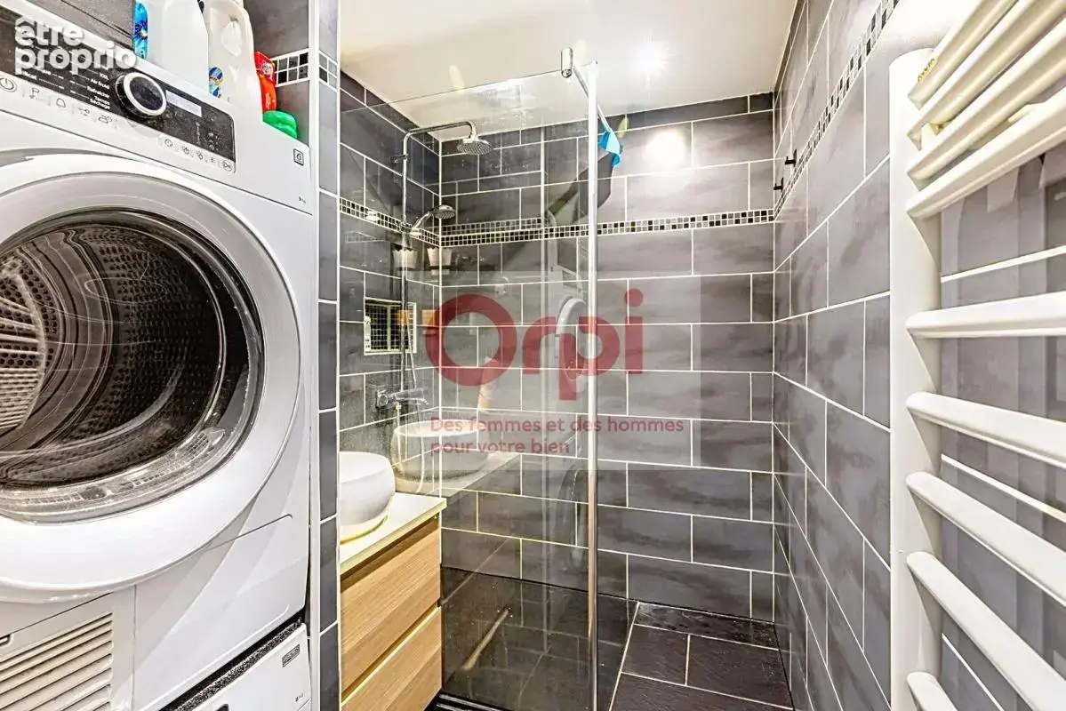 ISSY MAIRIE - Appartement 2 pièces 55 m² - balcon - cave - parking - photo 14
