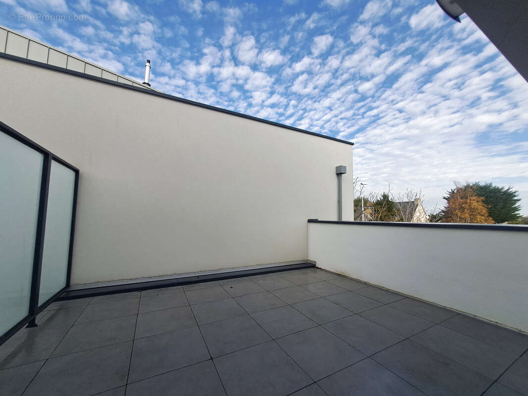 Appartement T1 - 2023 - 35.80 m2 - Terrasse - Parking + Cave + Local à vélos - photo 6