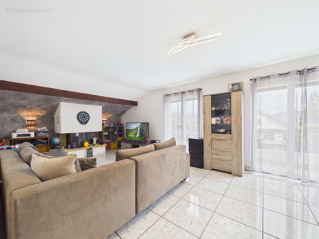 Appartement à BARBERAZ