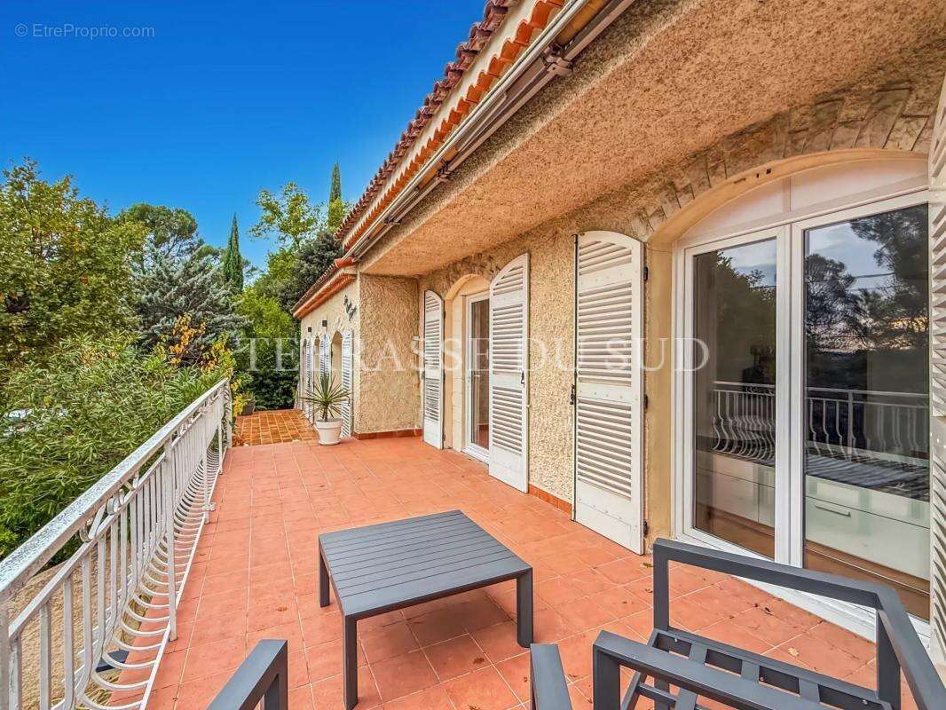 Maison à BOUC-BEL-AIR