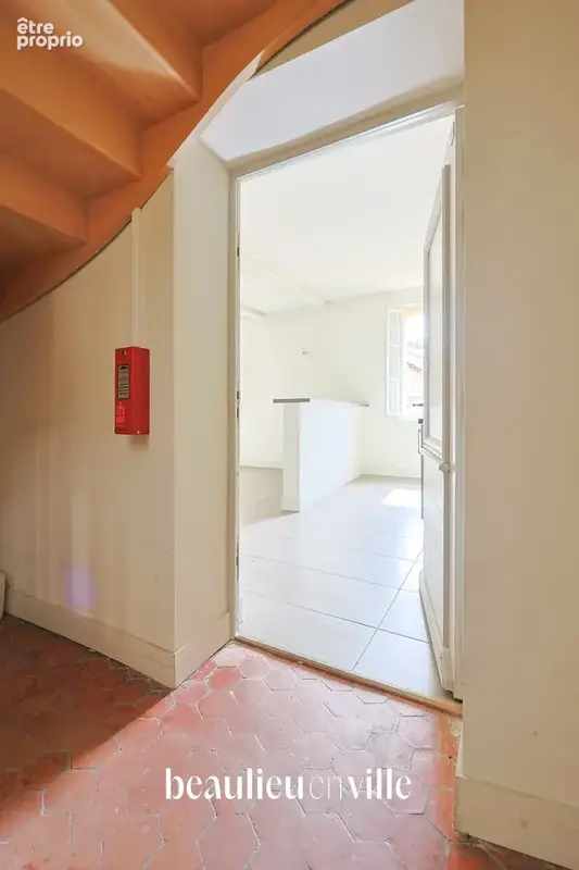 Centre historique - appartement t3 - 61m2 - 385 000 € - photo 2
