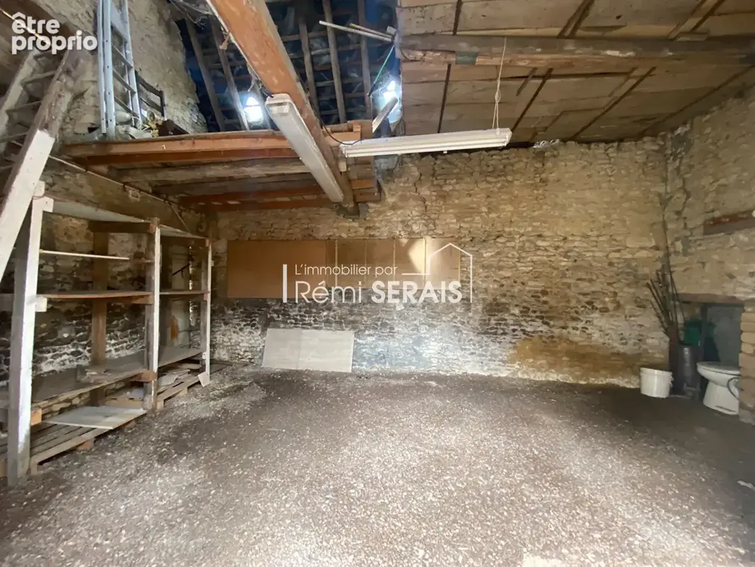 SAINT PIERRE EN AUGE : Maison mitoyenne avec dépendance et garage - photo 10