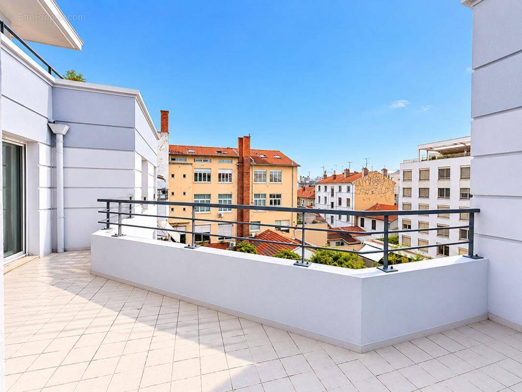 Appartement à LYON-6E