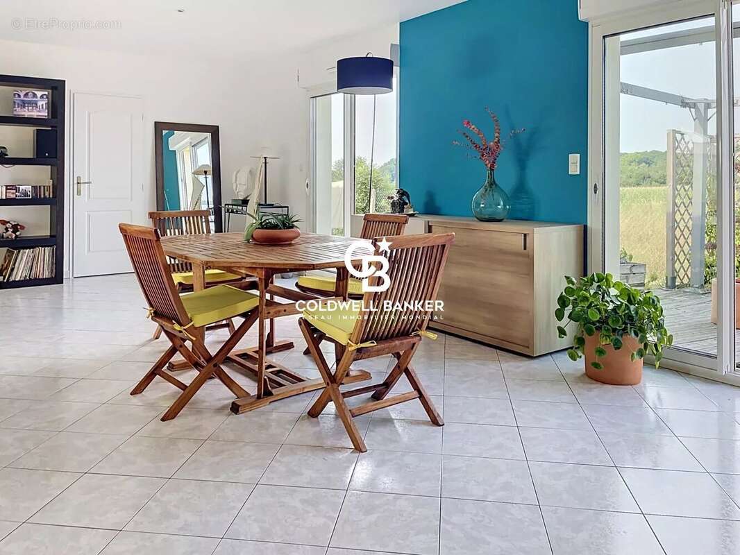 Maison de plain-pied avec garage et jardin et Saintes - photo 7