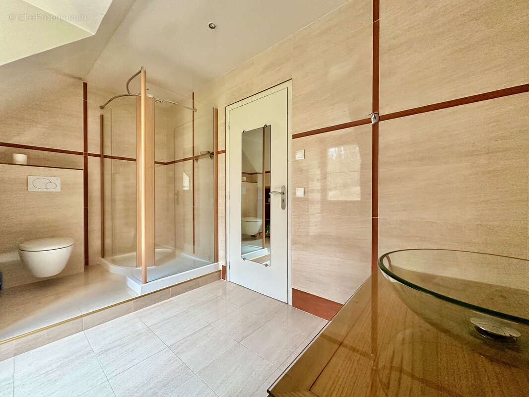 Maison à AUMONT-EN-HALATTE