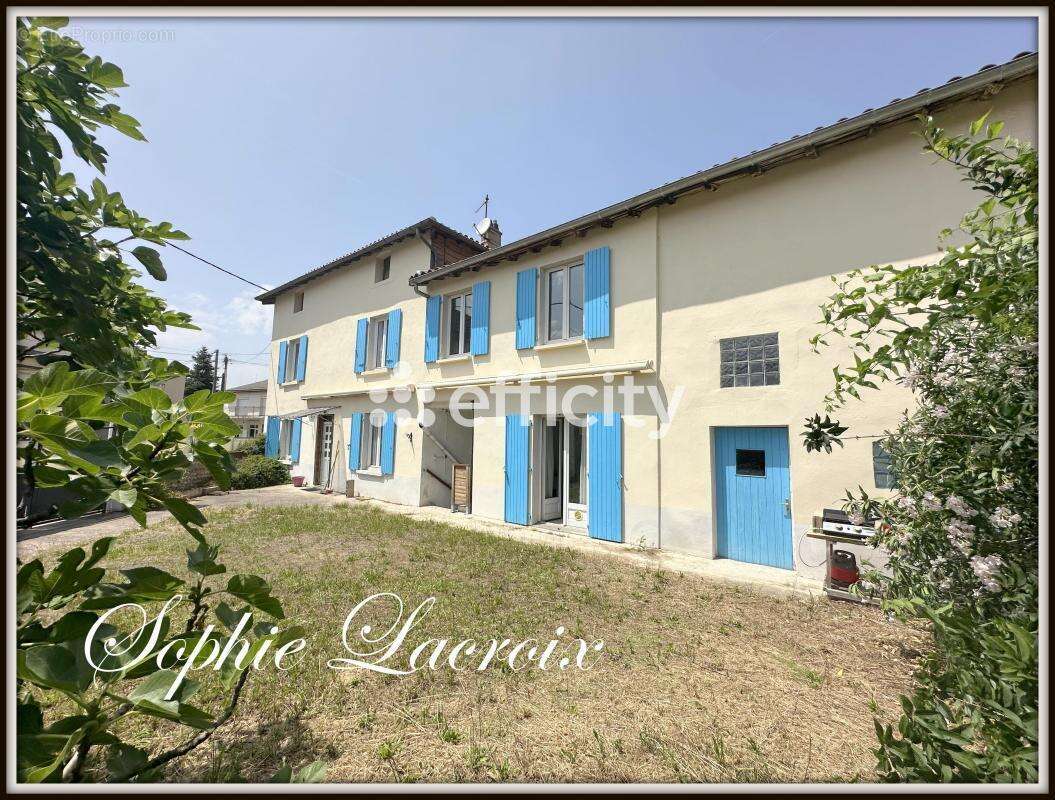 Maison à ROUSSILLON