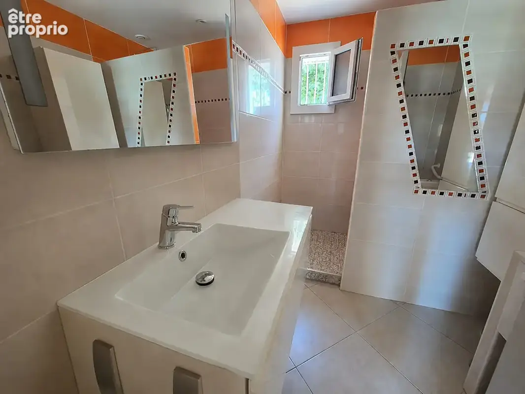 EXCLUSIVITE Maison Le Muy avec garage et piscine - photo 6