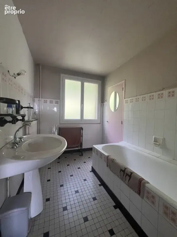 Maison 7 pièces AURILLAC 15000 avec magnifique vue - photo 11