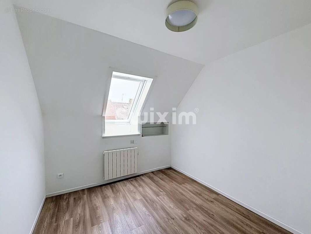 Wattrelos – Maison lumineuse avec jardin, garage et 4 chambres - photo 9