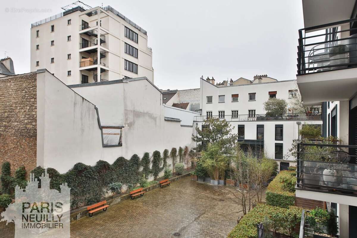 Appartement à PARIS-11E