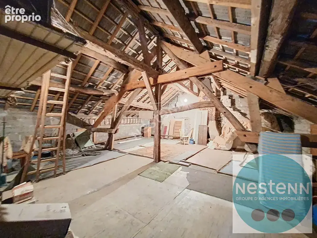 Maison de plain-pied à rénover - Beau potentiel au coeur de Saint-Gervais-la-Forêt - photo 8