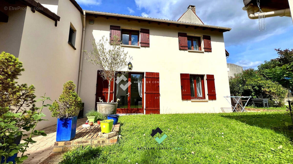 Maison à CHOISY-LE-ROI