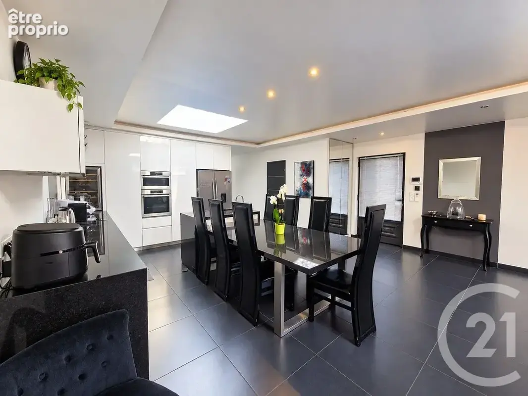 Maison 5 pièces 150 m² à vendre à Saint-Maur-Des-Fosses (94100) - photo 2