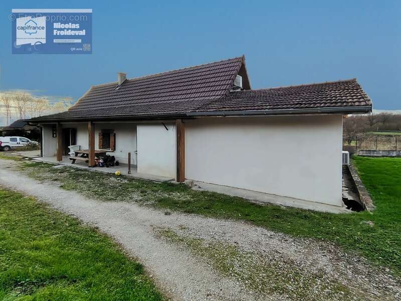 Maison à SAVIGNY-EN-REVERMONT