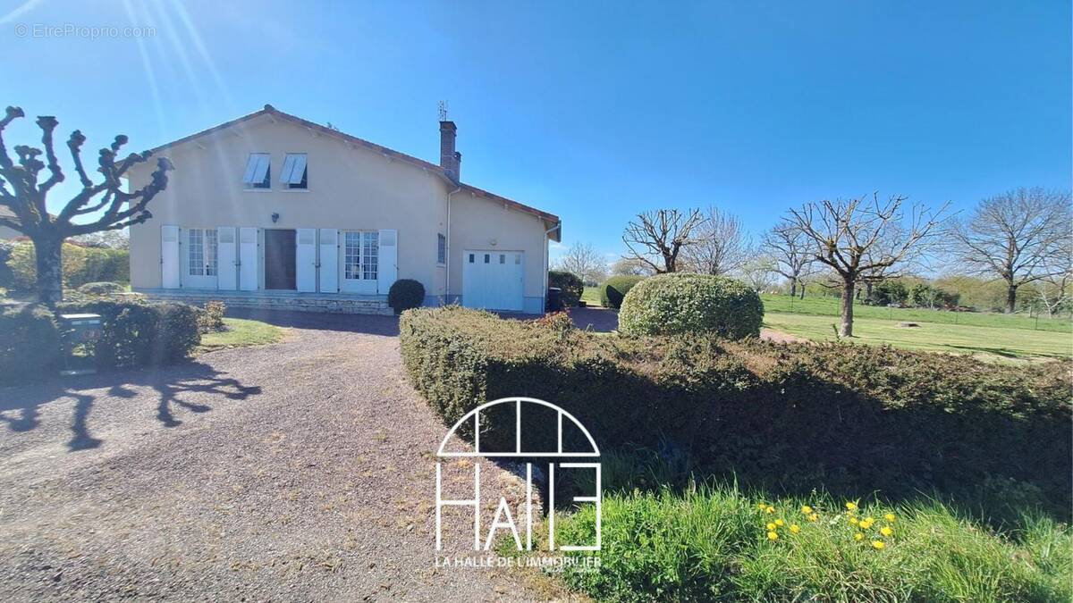 Maison à CHASSENON