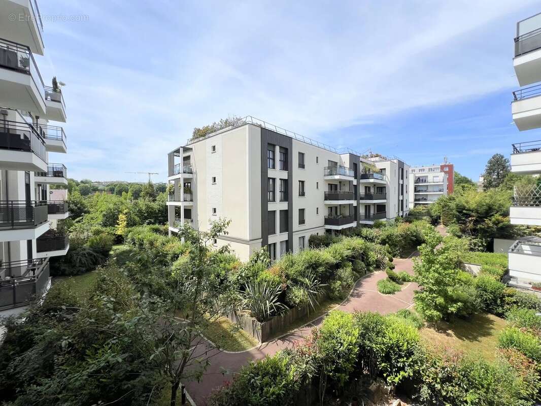 Appartement à LE PERREUX-SUR-MARNE