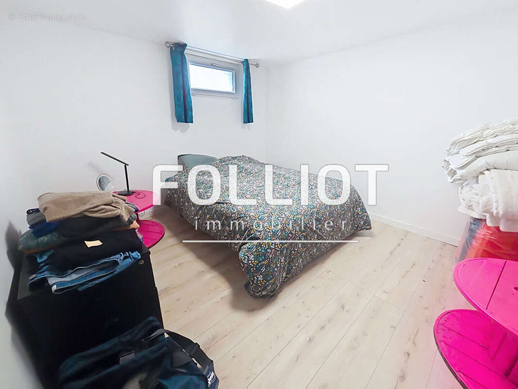 Commerce à LONGUEVILLE