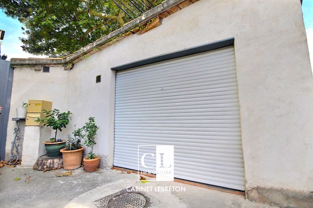 Appartement à MARSEILLE-11E