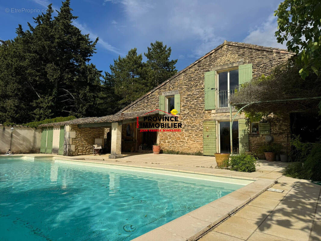 Maison à GRILLON